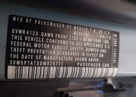 2013 Volkswagen Beetle 2.5L z USA, uszkodzony, nr VIN 3VW5P7ATXDM825773